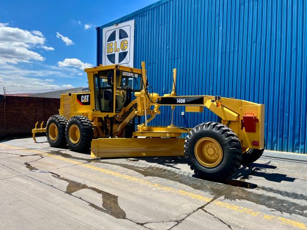 CAT 140H (5HM03038)