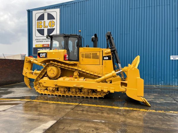 CAT D8R (MEJ00179)